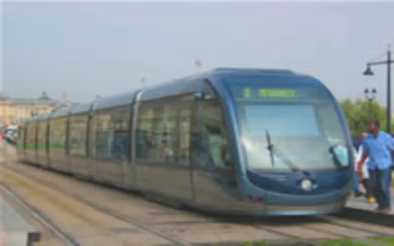 Une rame du tramway de Bordeaux baptisée "Casablanca" 