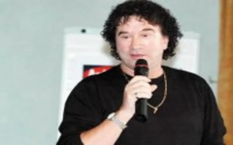 Ahmed Ghayet, le "pote" d'ici et de là-bas