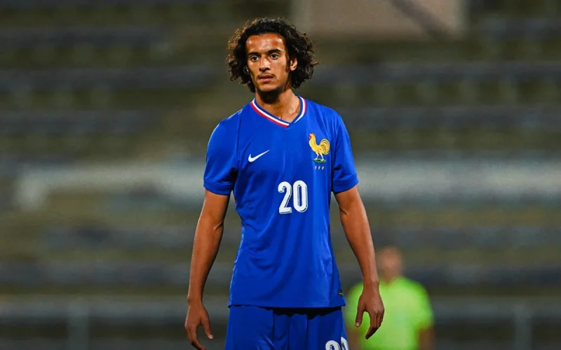 Un chèque XXL pour Ayyoub Bouaddi