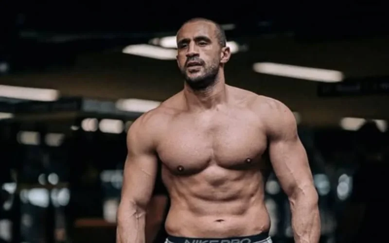 Badr Hari condamné à payer 50 000 euros