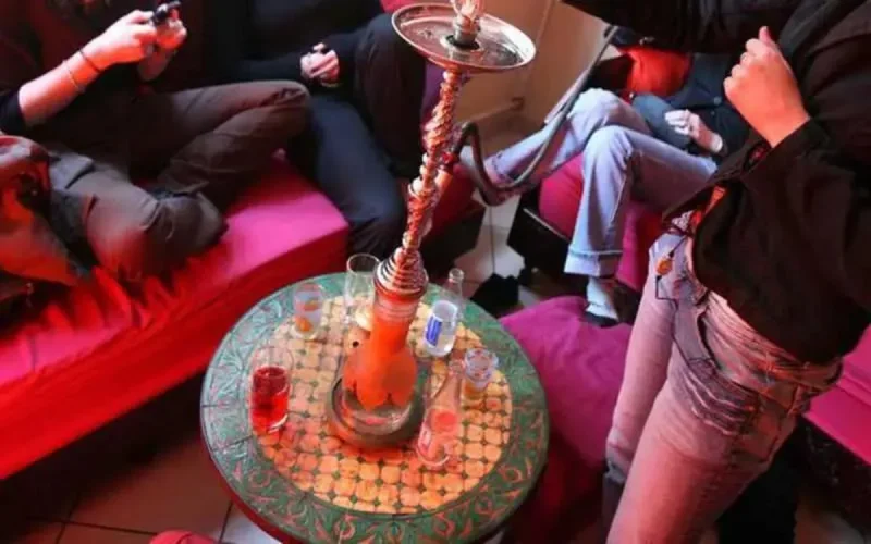 Salé fait la chasse aux cafés à chicha