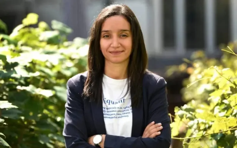 Belgique : une interview de Rajae Maouane publiée dans un manuel scolaire crée la polémique