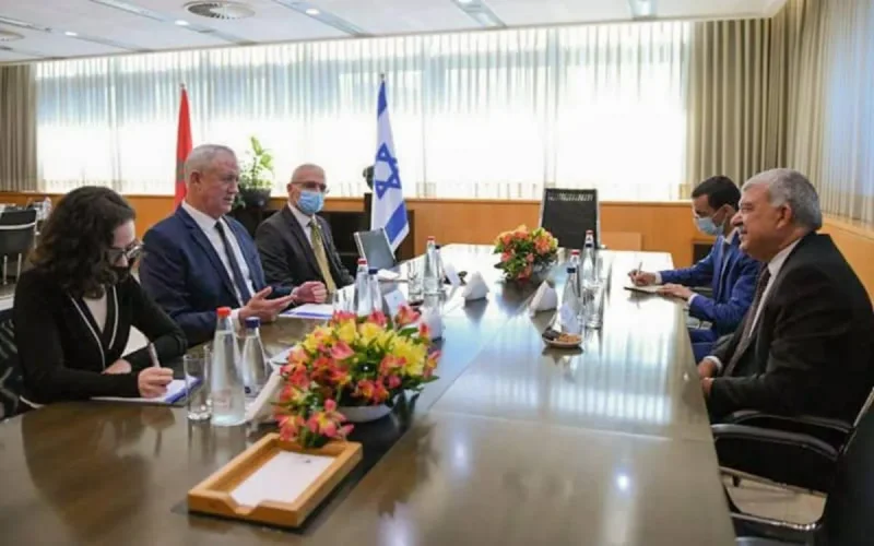 Maroc-Israël : Gantz discute avec le chef du bureau de liaison du Maroc