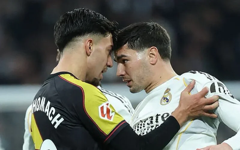 Vive altercation entre les Marocains Ilias Akhomach et Brahim Diaz