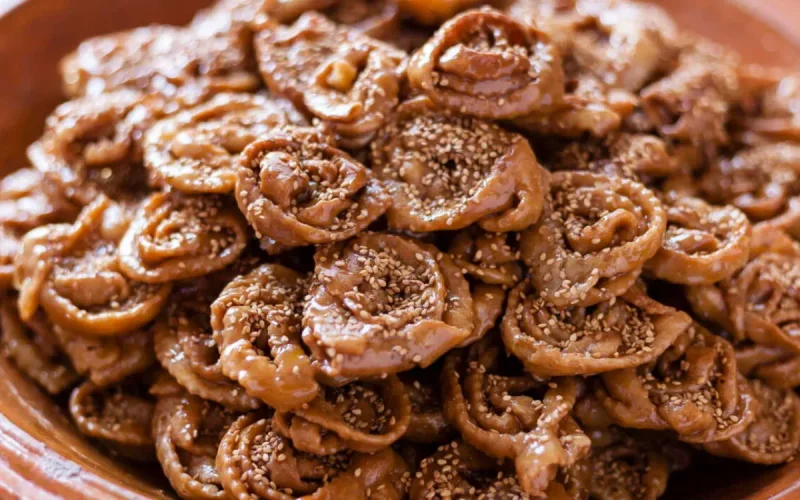 Une « croisade » anti chebbakia à Sebta