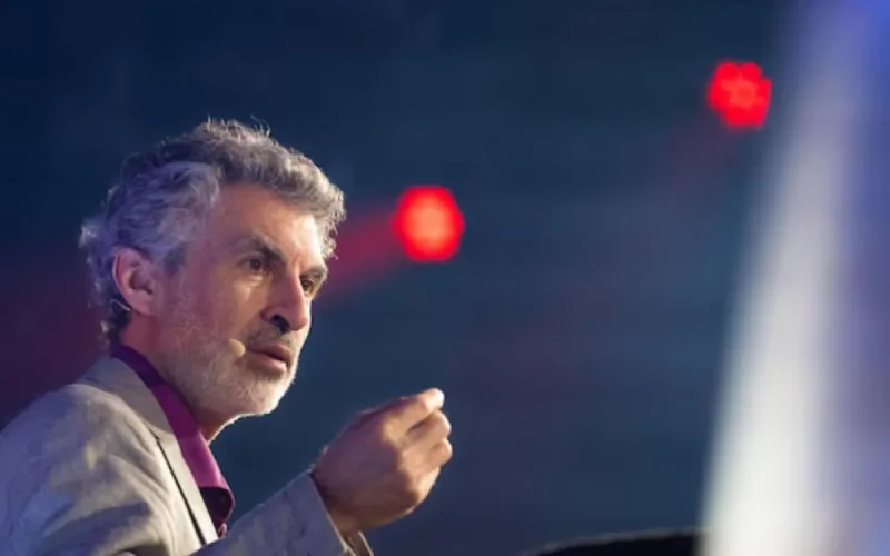 Un chercheur d'origine marocaine révolutionne l'IA