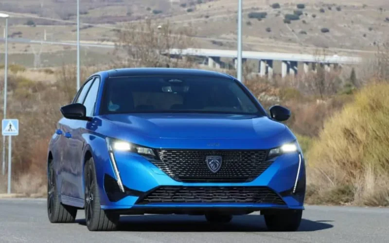 Au Maroc, la pénurie fait chuter les ventes de voitures