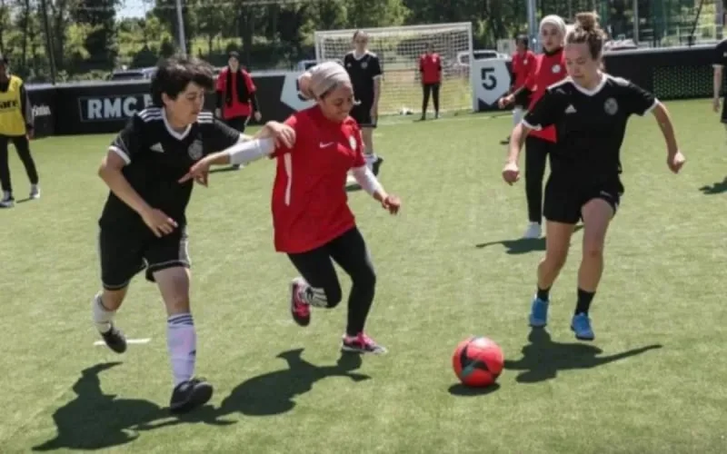 France : des sportifs pour défendre les hijabeuses