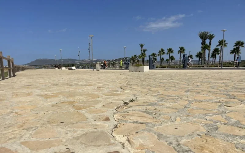 Corniche de Gueznaia : un projet à 300 millions de dirhams déjà fissurée