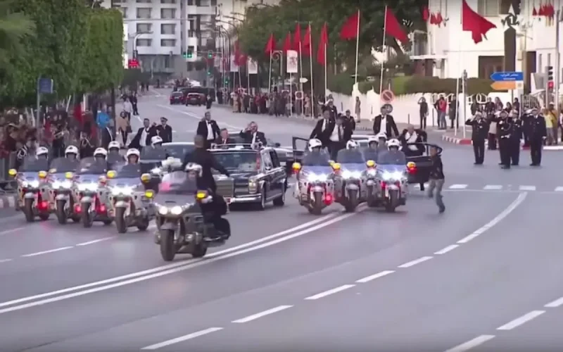 Le jeune Aymen, arrêté après le passage du roi Mohammed VI, libéré par la justice