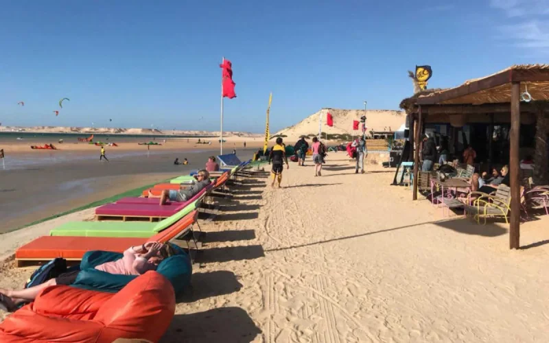 Pour leurs vacances, les Marocains boudent le Nord pour Dakhla