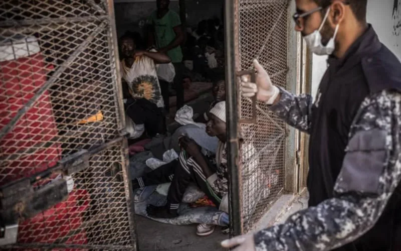 Trois migrants marocains décèdent dans une prison en Libye