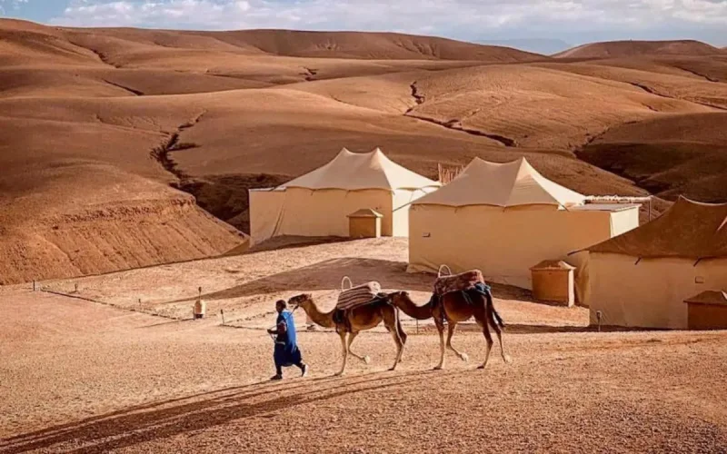 Au désert d'Agafay, prisé par les touristes, des restaurants et piscines démolis