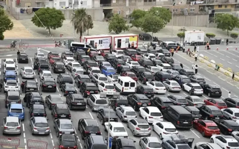 Embouteillage monstre à la frontière de Sebta, la police appelée en renfort