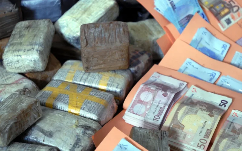 Arrêté au Maroc, un suspect clé extradé vers la France dans une affaire d'enlèvement lié au narcotrafic