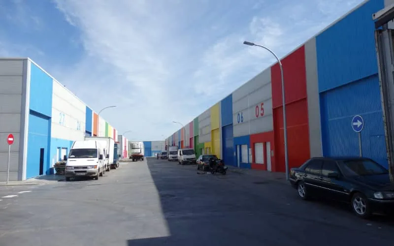 Vides depuis la fin de la contrebande, les commerçants de Melilla offrent leurs entrepôts 