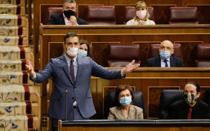 « Pedro Sánchez plie devant le Maroc et cède le Sahara »