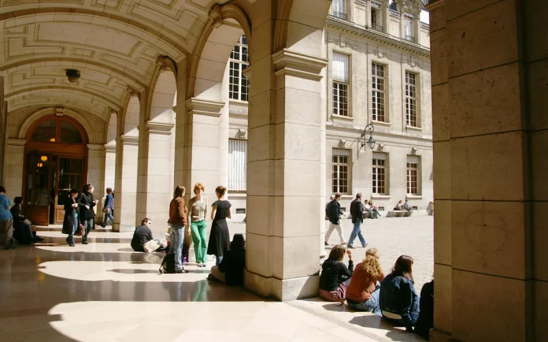 À la Sorbonne, les étudiants marocains devront payer dix fois plus