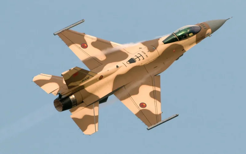 F-16 marocains contre Su-57 algériens : l'avantage stratégique reste du côté de Rabat