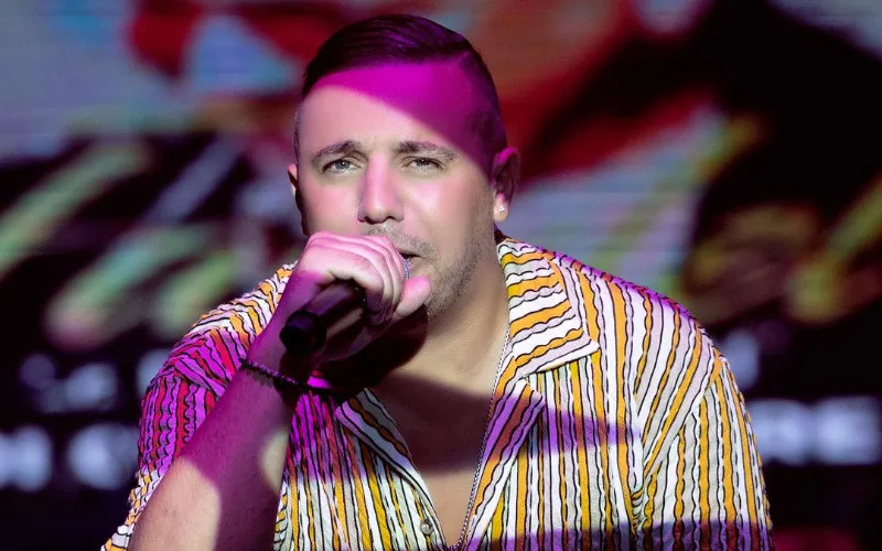 « Chokran » à Mohammed VI : Faudel répond aux critiques