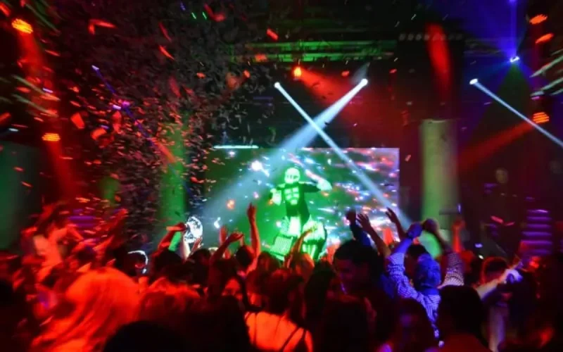 Restrictions sanitaires : ces lieux qui doivent rester fermés