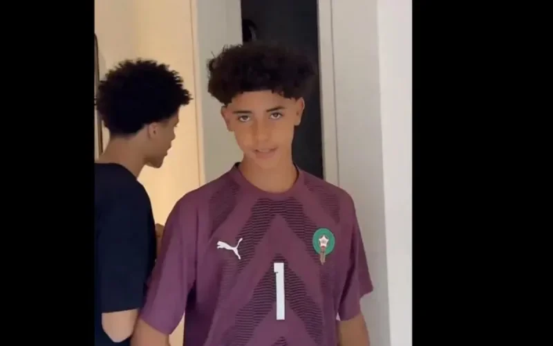 Cristiano Junior provoque son père avec le maillot de Yassine Bounou