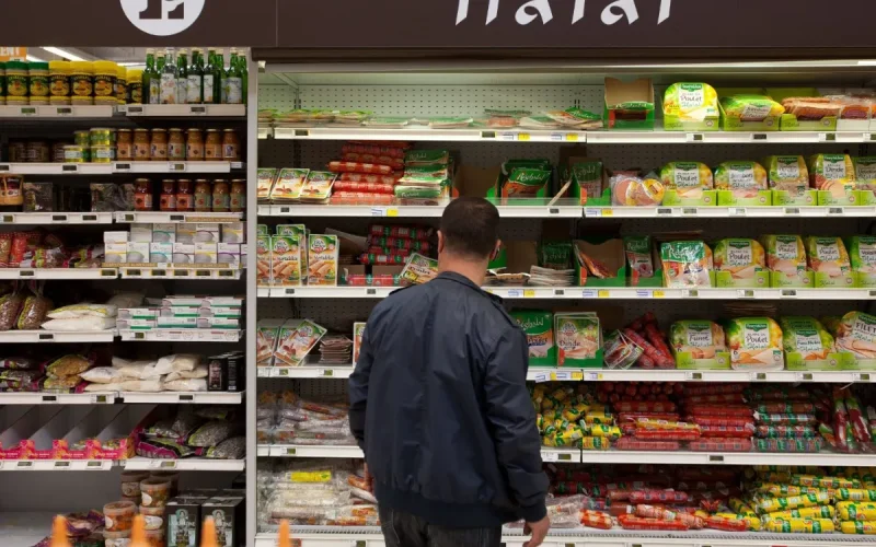 Marché halal en France : Le secteur pèse désormais des milliards et la grande distribution en veut sa part