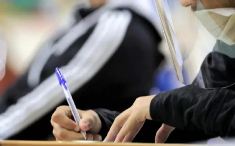 Maroc : il se fait passer pour une femme pour passer l'examen