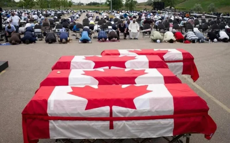 Canada : funérailles publiques de quatre musulmans membres d'une famille