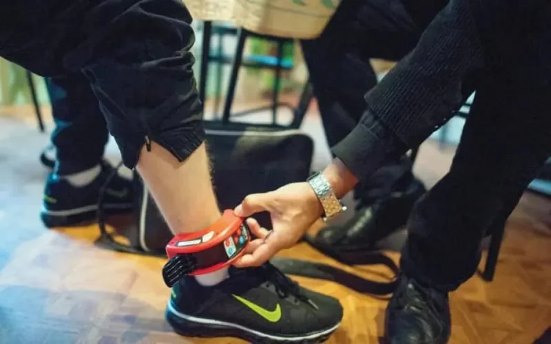 Bracelet électronique : le Maroc ne veut pas confier la gestion à une entreprise étrangère