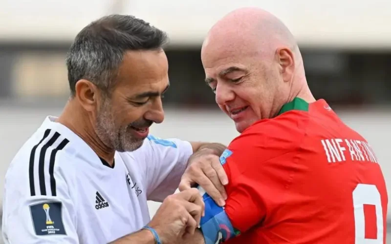 La photo de Gianni Infantino qui fait scandale en Algérie