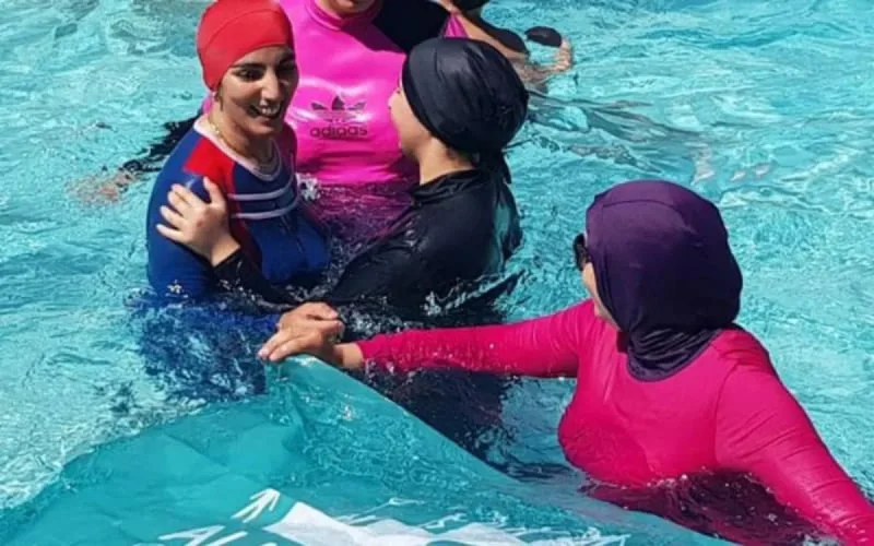 Grenoble : le burkini interdit dans les piscines municipales