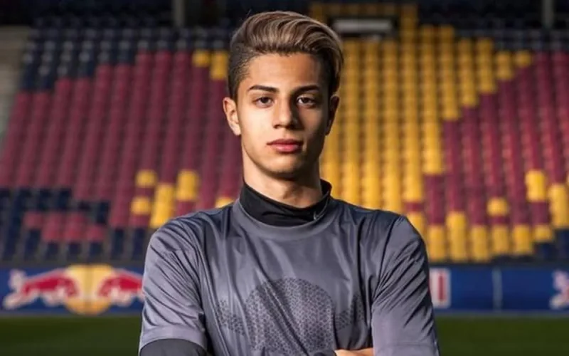 Hachim Mastour n'a plus de club