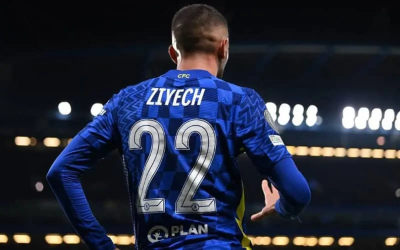 Hakim Ziyech offre la victoire à Chelsea face à Watford