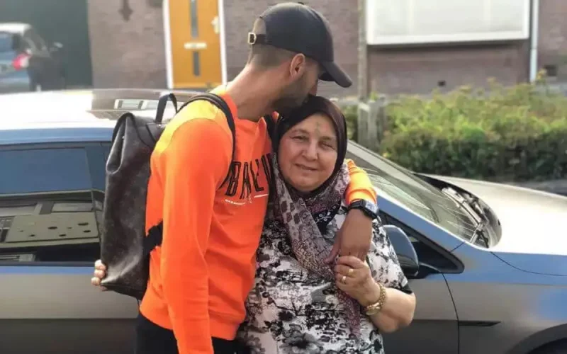 Hakim Ziyech parle de la relation « fusionnelle » avec sa maman