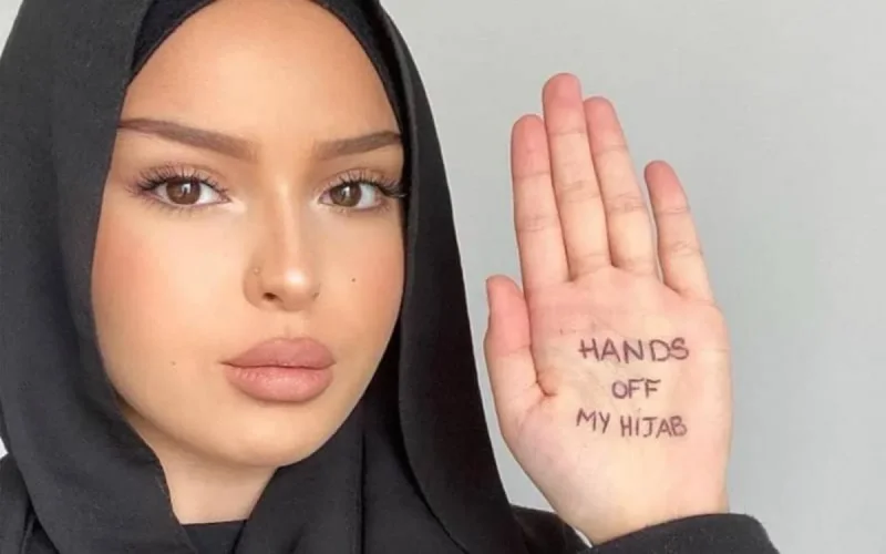 Une campagne contre les restrictions liées au port du voile en France