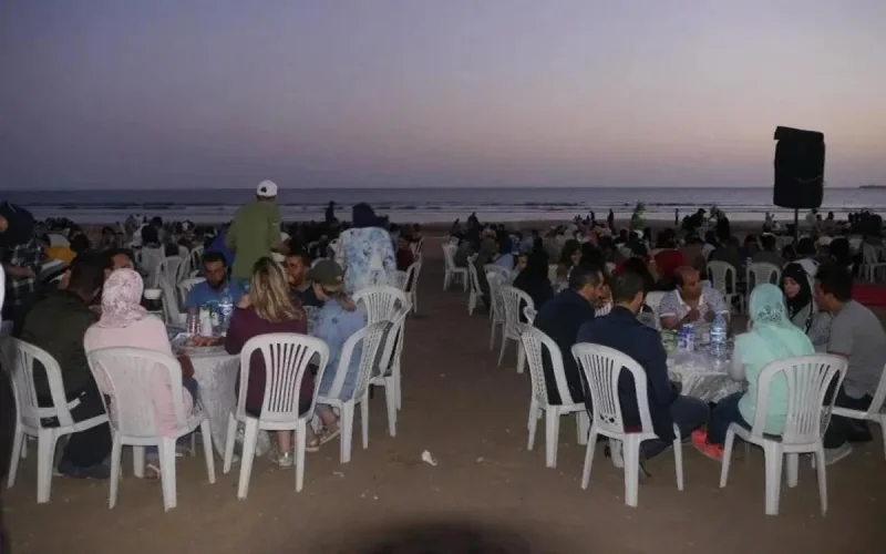 Maroc : Quand les plages deviennent des poubelles après l'iftar
