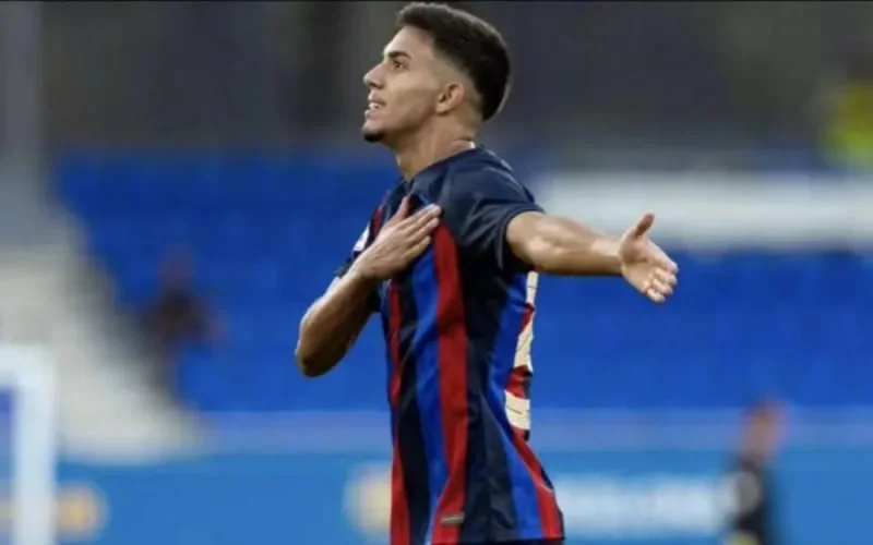 FC Barcelone : Ilias Akhomach séduit le nouvel entraîneur Marquez