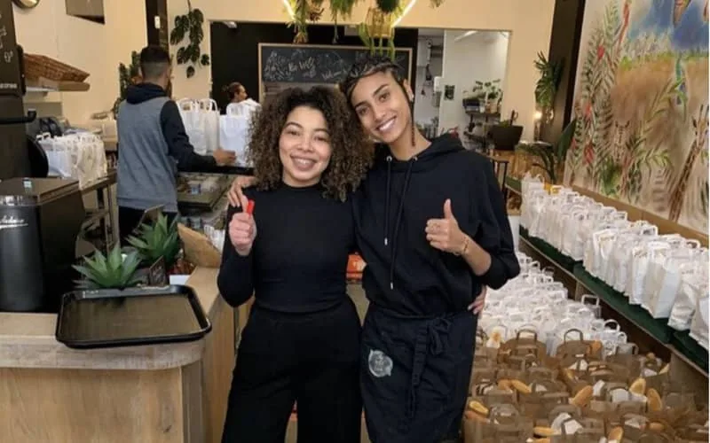 Ramadan 2021 : le beau geste d'Imaan Hammam envers les personnes dans le besoin