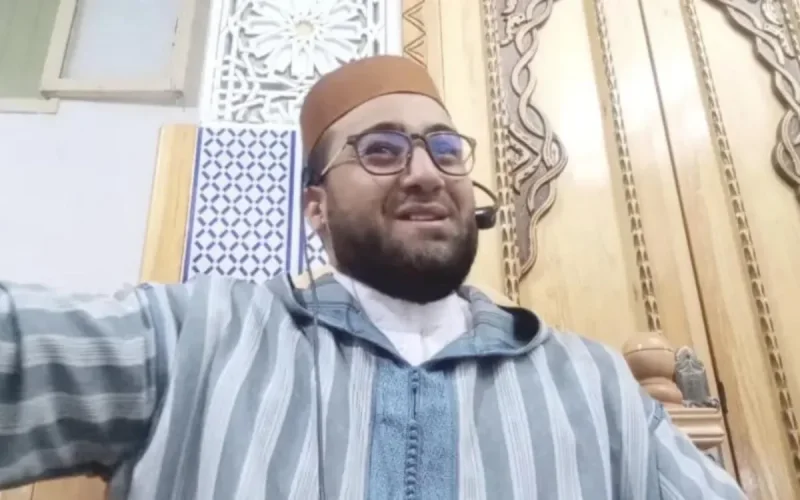Maroc : un imam interdit la prière aux femmes et déclenche une tempête
