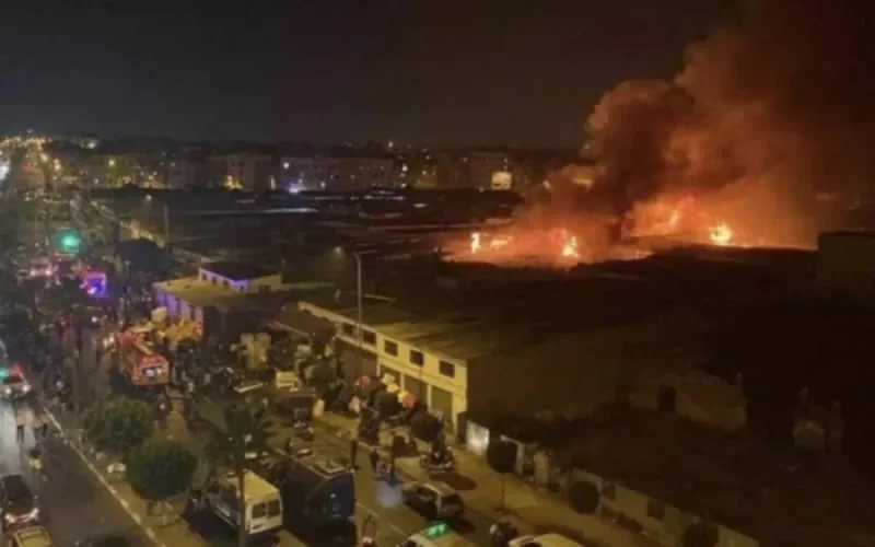Un incendie ravage 20 magasins à Casablanca
