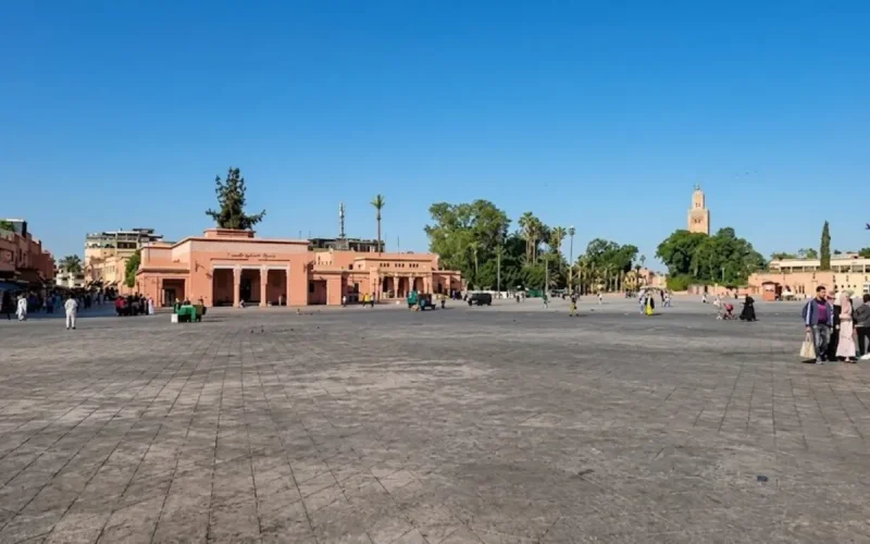 Marrakech : La place Jemaa El Fna défigurée