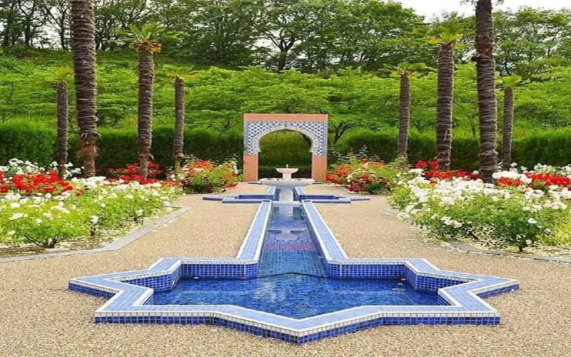 Inauguration d'un jardin marocain au Japon