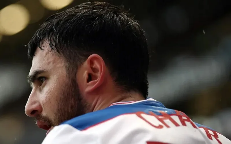 Ilias Chair, condamné à un an de prison, continue de jouer