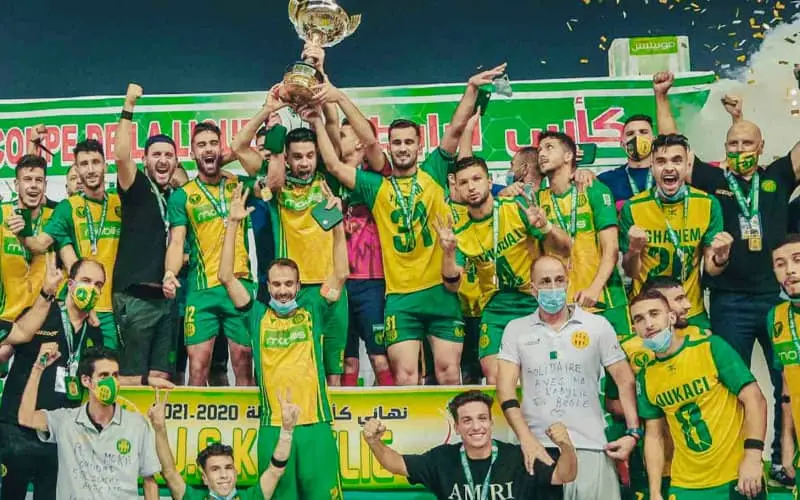 Football : le match aller JSK v AS FAR aura-t-il lieu au Maroc ? 