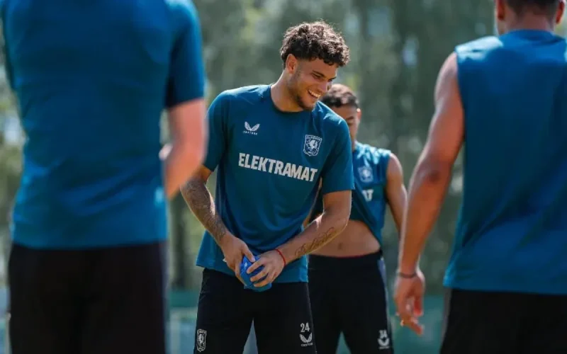 La FIFA valide l'arrivée de Julien Mesbahi avec le Maroc