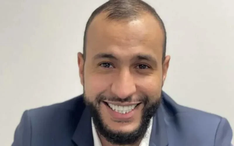 Karim Chnani, de sans-papiers à commissaire aux comptes