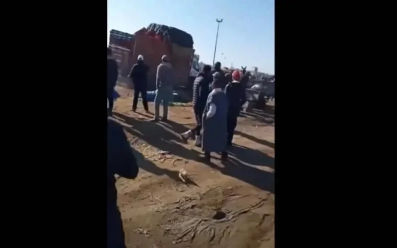 Kénitra : jets de cailloux sur des spécutaleurs (vidéo)