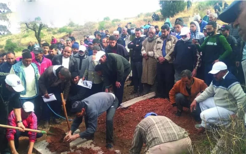  Khaoula, tuée en Espagne, a été enterrée au Maroc