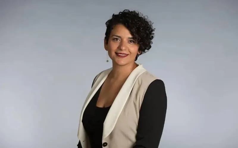 Lamia El Aaraje, candidate PS à la législative partielle, reçoit le soutien de Anne Hidalgo